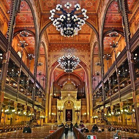 Lookery * Budapest
