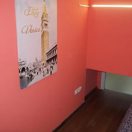 Lookery * Budapest